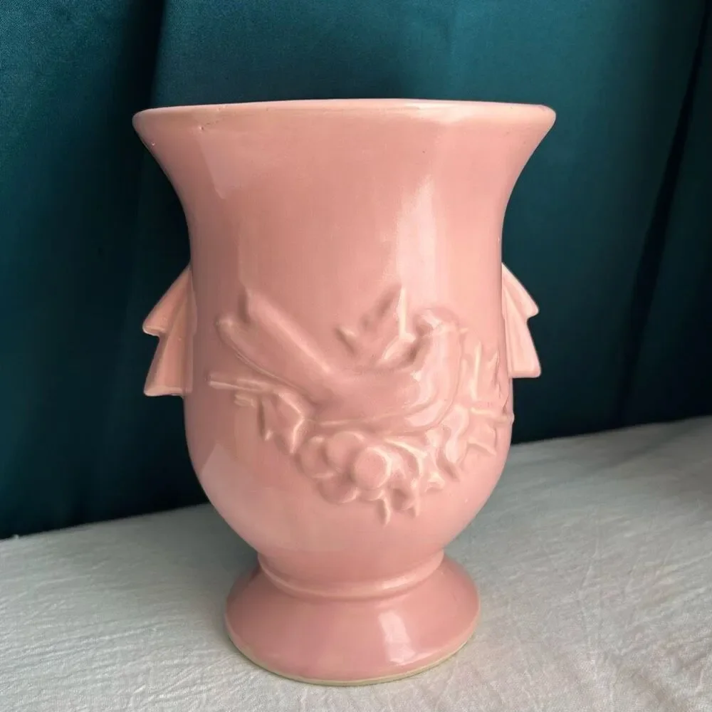 McCoy 40s Pink Cardinal Song Bird Holly Berry Large Vase